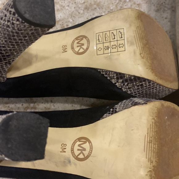 Michael Kors Black Suede and Snakeskin Platform Block Heel Size 8 - Picture 9 of 9